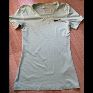 NIKE DRI FIT SHIRT (MINT)